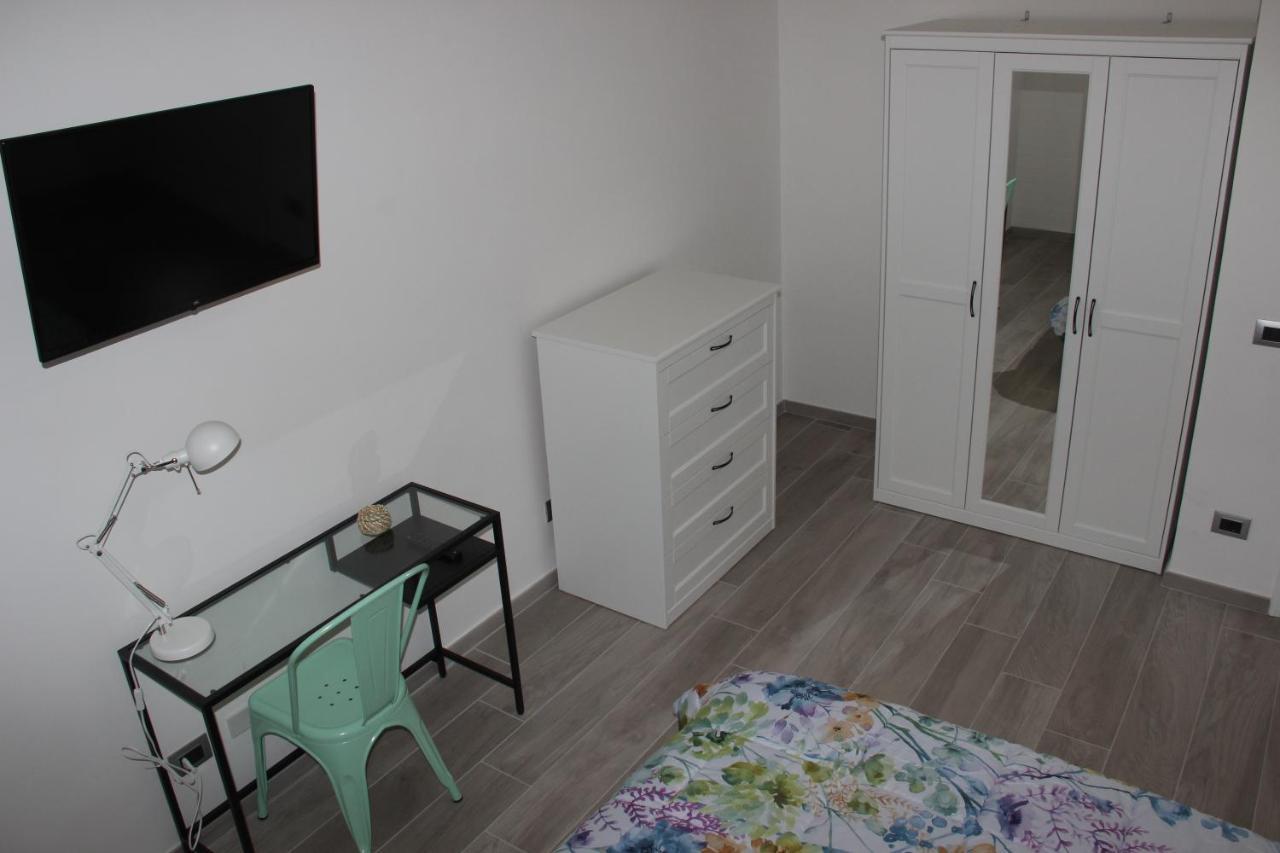 Appartamento Via Dei Fabbri Navali ลิโด ดิ ออสเตีย ภายนอก รูปภาพ